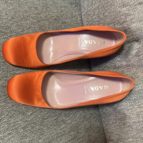 Silk PRADA HEELS - Picture 2 of 13